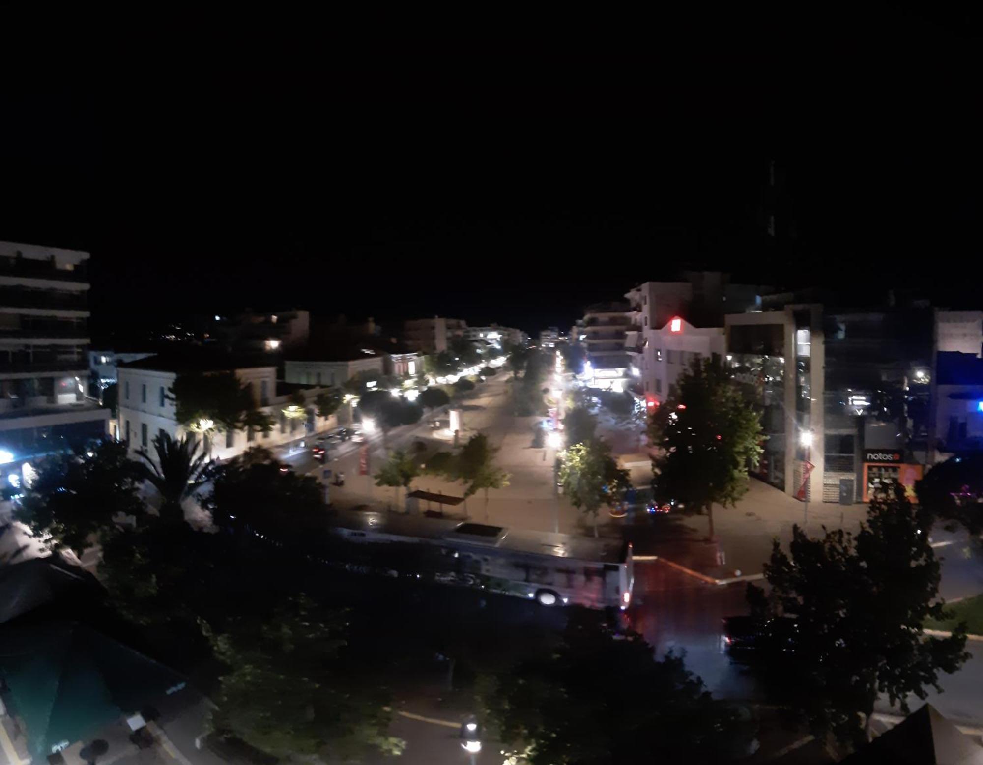 King George Sqr Apt Каламата Екстер'єр фото